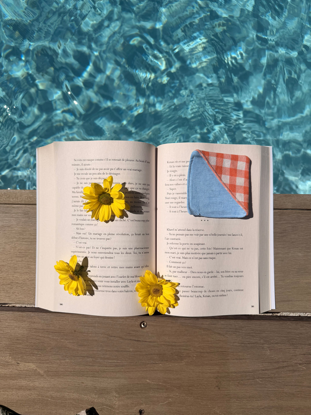 Marque page orange bleu