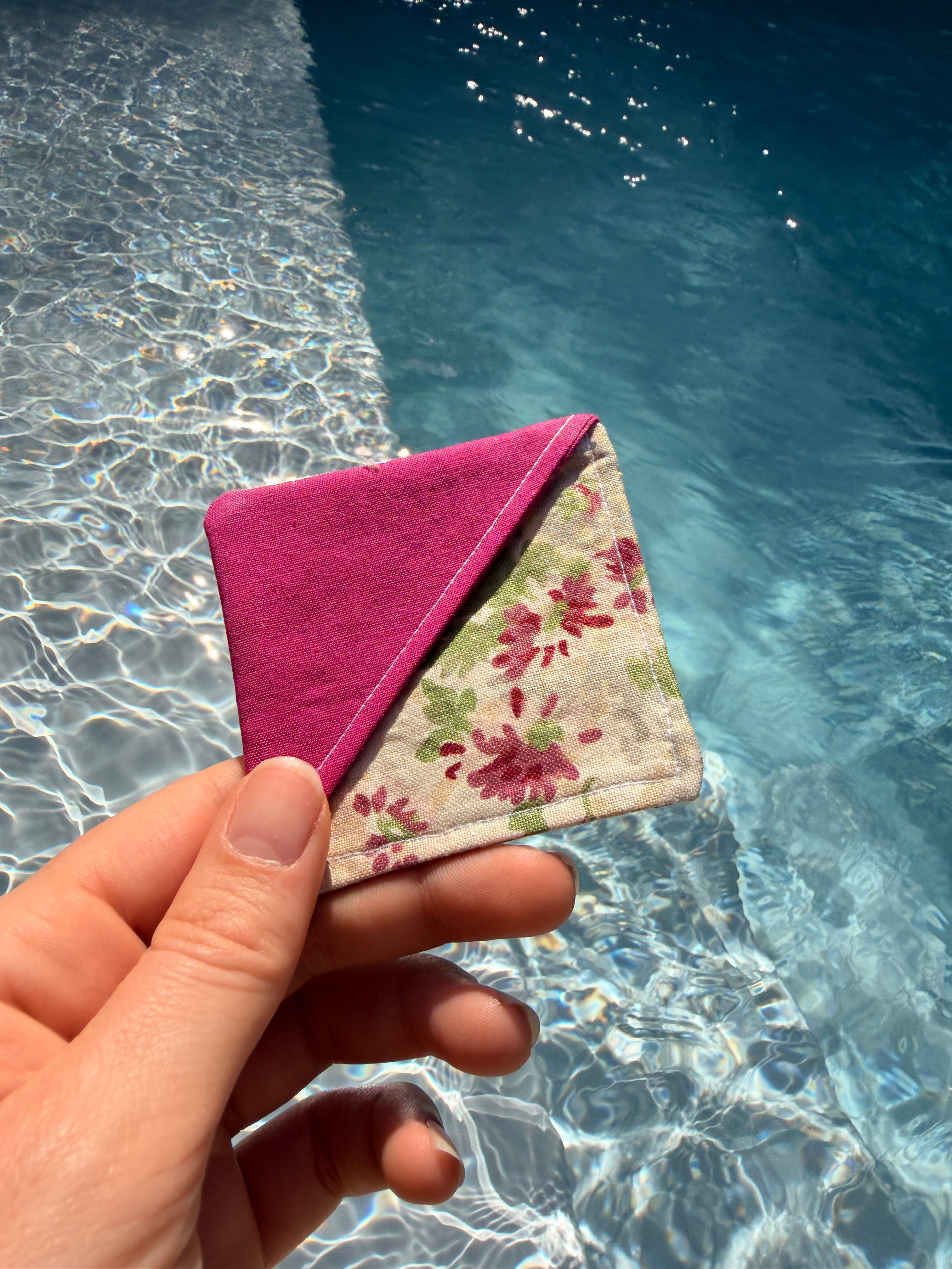 Marque page fushia fleuri