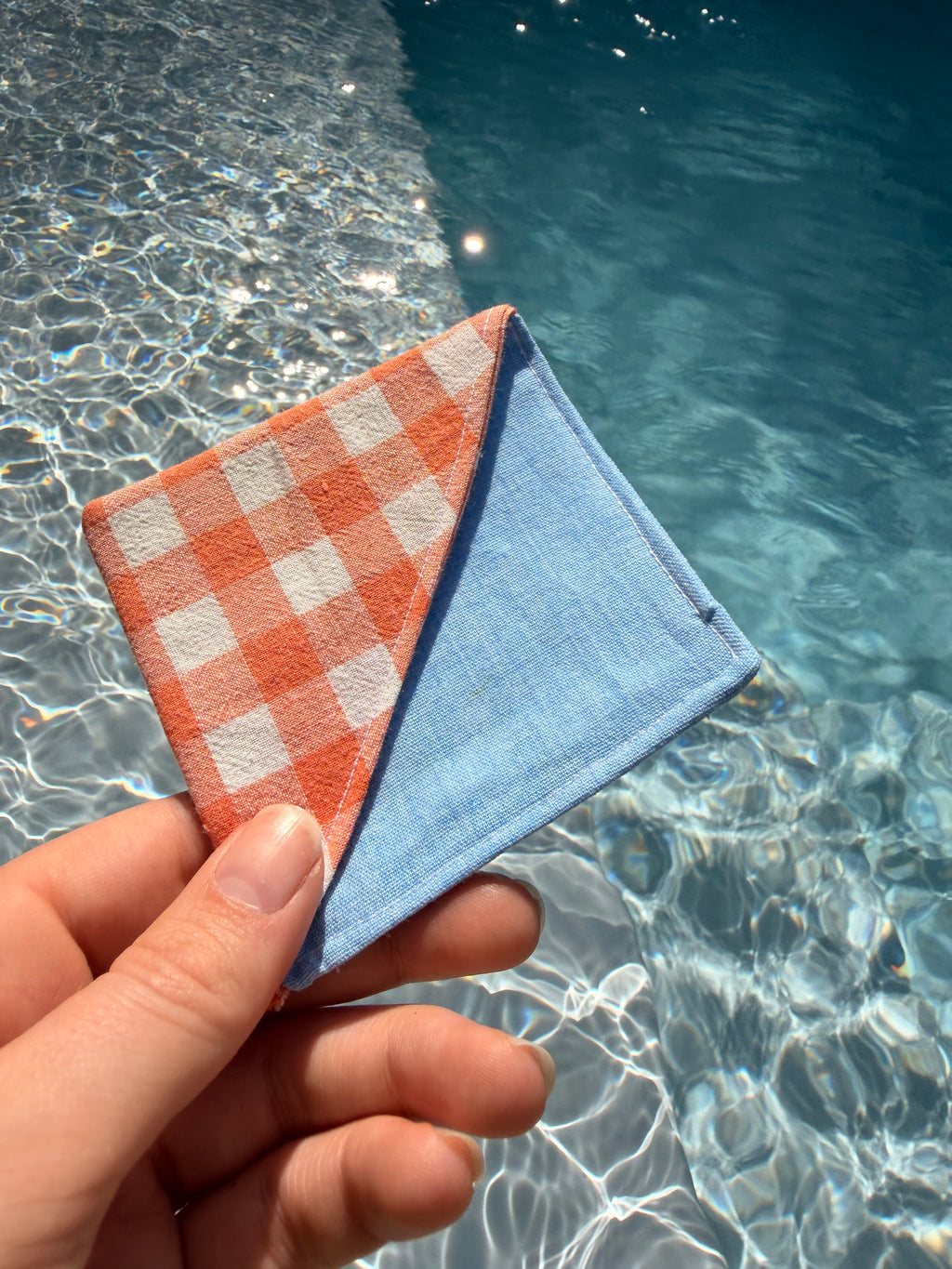 Marque page orange bleu
