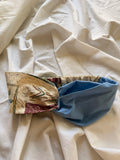 Bandeau beige et bleu